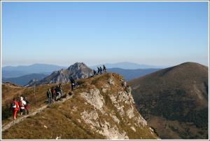 Povinný obrázek. Vlevo Veľký Rozsutec (1 610 m/n.m), vpravo o dva metry nižší Stoh.